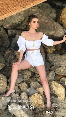 Adelaide Kane pic #1051028