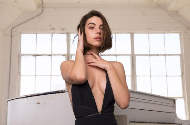 Adelaide Kane pic #940553