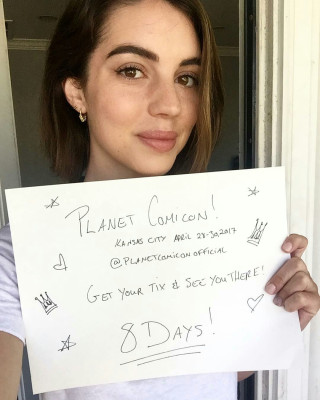 Adelaide Kane pic #940738