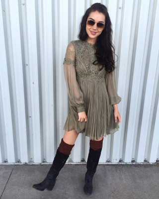 Adelaide Kane pic #868750