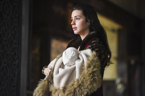 Adelaide Kane pic #940956