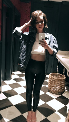 Adelaide Kane pic #940525