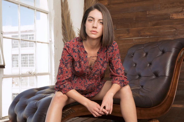 Adelaide Kane pic #940900