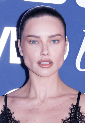 Adriana Lima pic #1378015