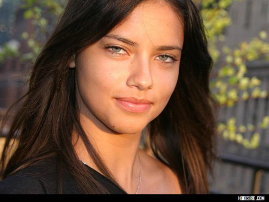 photo 28 in Adriana Lima gallery [id143768] 2009-03-31 00:00:00
