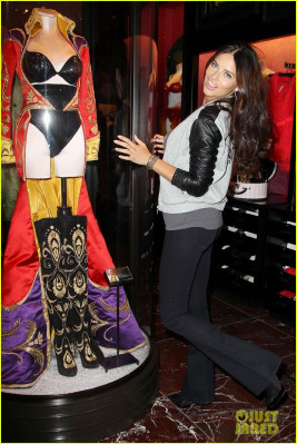 Adriana Lima pic #555654