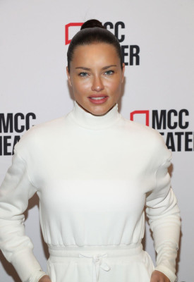 photo 6 in Adriana Lima gallery [id1364254] 2025-01-22 00:00:00