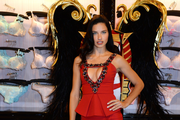 photo 19 in Adriana Lima gallery [id690955] 2014-04-22 00:00:00