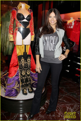 Adriana Lima pic #555660