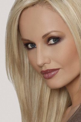 Adriana Sklenarikova-Karembeu pic #530238