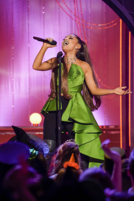 Ariana Grande pic #1076535