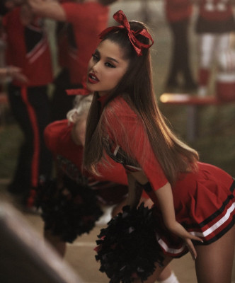 photo 19 in Ariana Grande gallery [id1086570] 2018-11-23 00:00:00