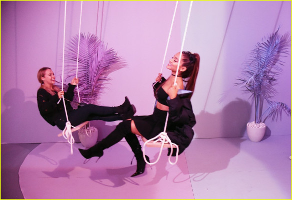 Ariana Grande pic #1072912