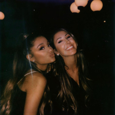 photo 23 in Ariana Grande gallery [id1083618] 2018-11-15 00:00:00