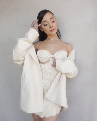 photo 5 in Ariana Grande gallery [id1280548] 2021-11-14 00:00:00