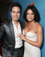 Aislinn Derbez pic #1062823