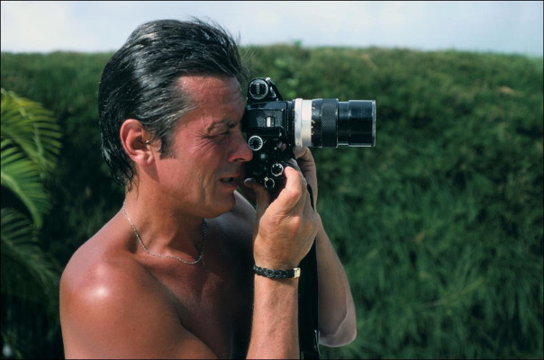 Alain Delon pic #375019