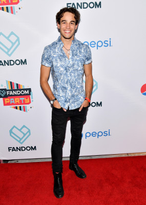 photo 22 in Alberto Rosende gallery [id961605] 2017-09-10 00:00:00