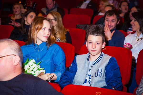 Albina Dzhanabaeva pic #1045859