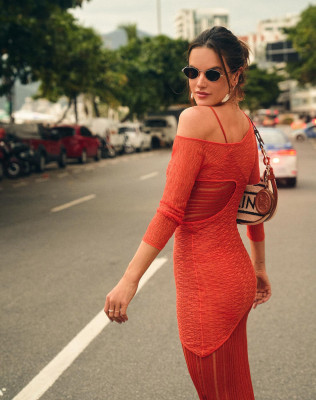 Alessandra Ambrosio pic #1326802
