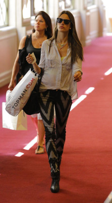 Alessandra Ambrosio pic #592246