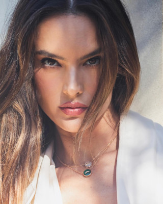 Alessandra Ambrosio pic #1355620