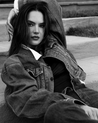 Alessandra Ambrosio pic #1350641