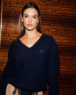 Alessandra Ambrosio pic #1370367