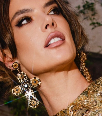 Alessandra Ambrosio pic #1332095