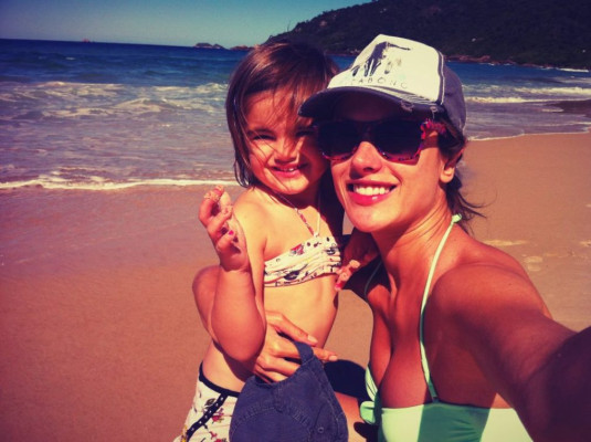 Alessandra Ambrosio pic #491395