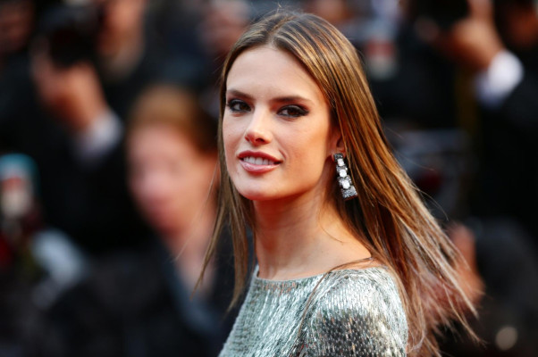 Alessandra Ambrosio pic #607544