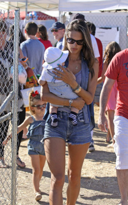 Alessandra Ambrosio pic #529272