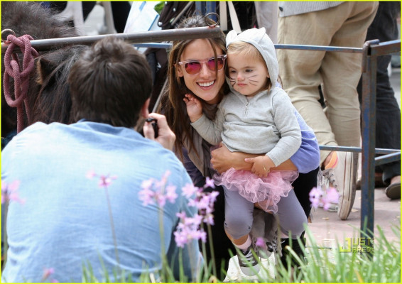 Alessandra Ambrosio pic #248664
