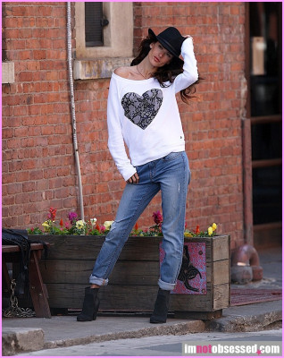 Alessandra Ambrosio pic #601123