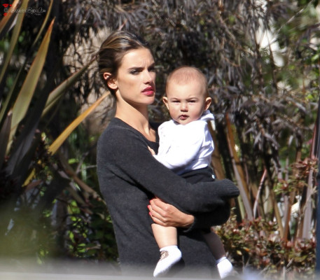 Alessandra Ambrosio pic #569642