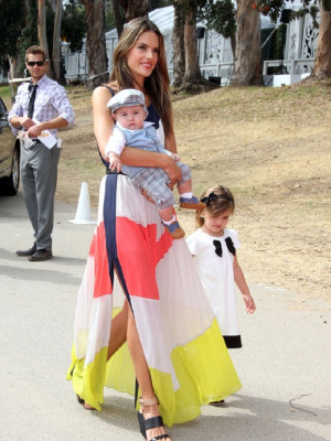Alessandra Ambrosio pic #543092