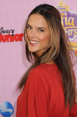Alessandra Ambrosio pic #552795