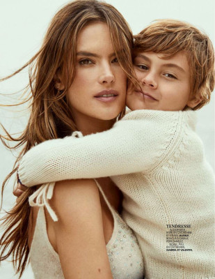 Alessandra Ambrosio pic #1194937