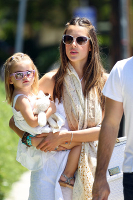 Alessandra Ambrosio pic #452130