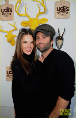 Alessandra Ambrosio pic #571760