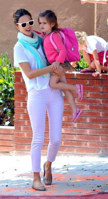 Alessandra Ambrosio pic #508155
