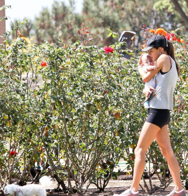Alessandra Ambrosio pic #528000