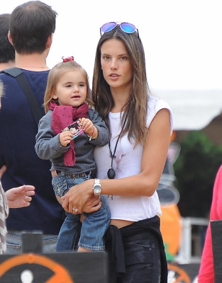 Alessandra Ambrosio pic #297225