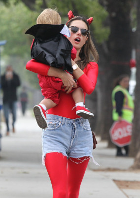 Alessandra Ambrosio pic #644656