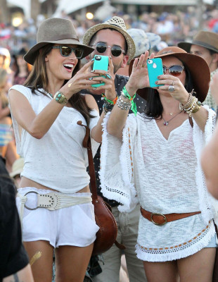Alessandra Ambrosio pic #690656
