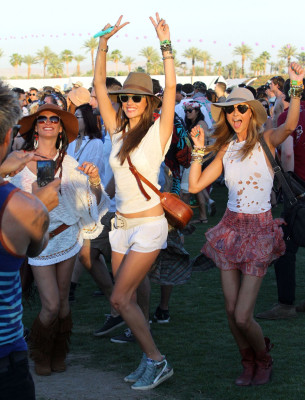 Alessandra Ambrosio pic #690658