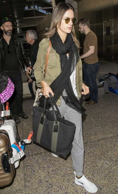 Alessandra Ambrosio pic #1024831