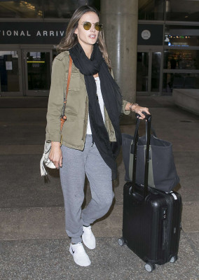Alessandra Ambrosio pic #1024833