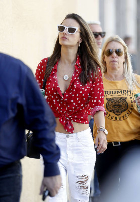 Alessandra Ambrosio pic #1029178