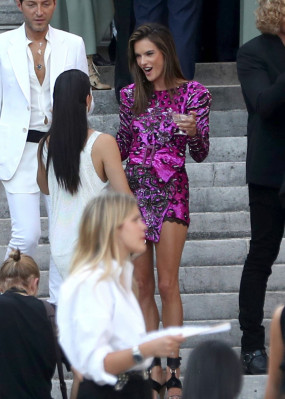 Alessandra Ambrosio pic #1049222